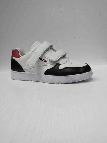 Buty sportowe męskie 9AE2101B-5P.BLACK/WHITE (41/47,12par)