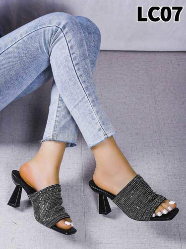 Klapki damskie 7ALC07.BLACK (36/41,12par)