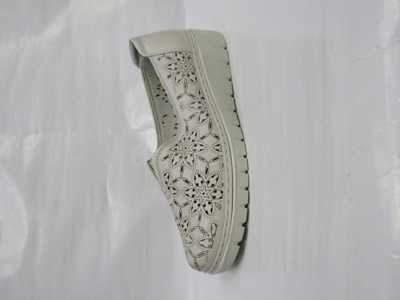 Półbuty damskie 7AY19.BEIGE (36/41,8par)