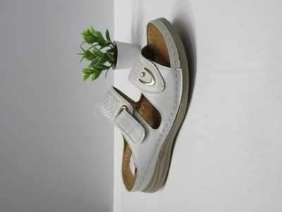 Klapki damskie 7ACC2229.WHITE (36/42,12par)