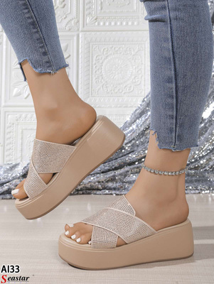 Klapki damskie AI33.BEIGE (36/41,12par)