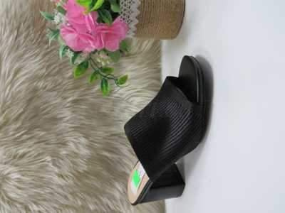 Klapki damskie 7A8235.BLACK (36/41,12par)