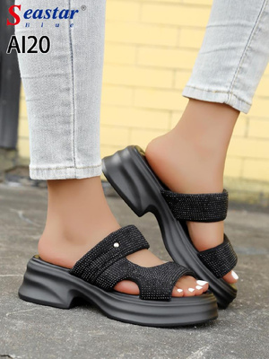 Klapki damskie   7AAI20.BLACK (36/41,12par)