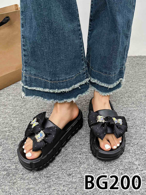 Klapki damskie BG200.BLACK (36/41,12par)