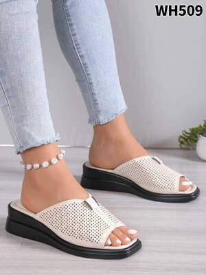 Klapki damskie 7AWH509.BEIGE (36/41,12par)