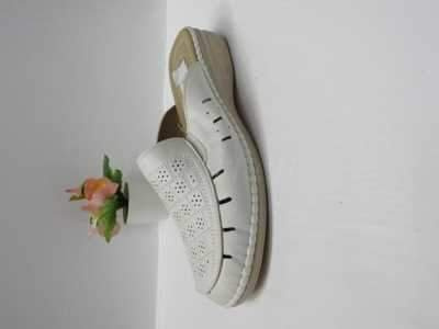 Klapki damskie 7ADJ19-11.WHITE (39/43,8par)