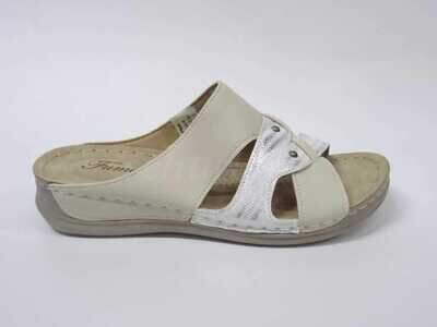 Klapki damskie 7A21864-4.BEIGE (36/41,12par)