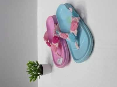 Klapki dziewczęce 5AC9068.MIX (30/35,24par)