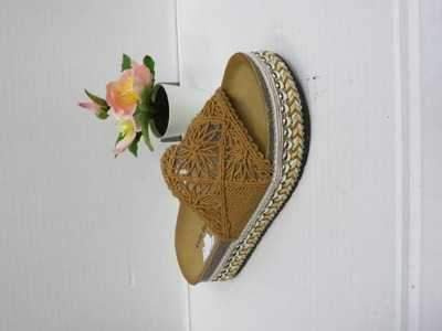 Klapki damskie 7ABL409.CAMEL (36/41,12par)