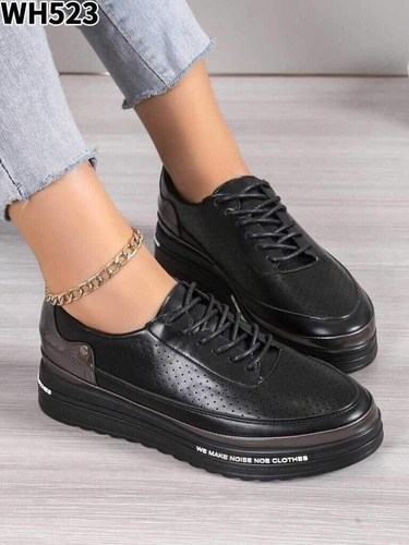 Półbuty damskie WH523.BLACK (36/41,12par)