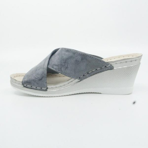 Klapki damskie DE81-4.GREY (36/41,8par)