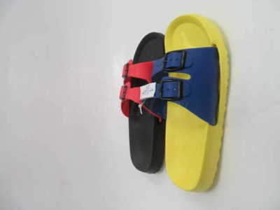 Klapki chłopięce 7A002.MIX (36/41,24par)