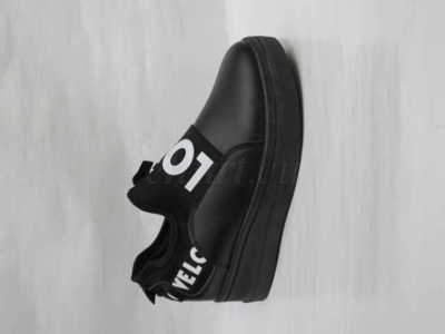 Buty sportowe damskie 7AAF2020.BLACK (36/41 12par)