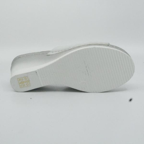 Klapki damskie DE80-3.WHITE (36/41,8par)