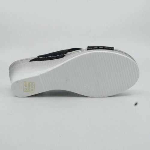Klapki damskie DE81-1.BLACK (36/41,8par)