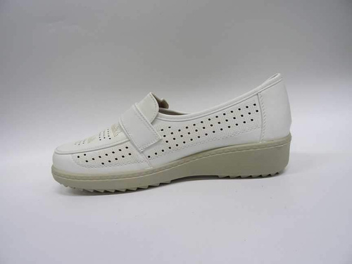 Półbuty damskie 7A8609-8.WHITE (36/42,12par)