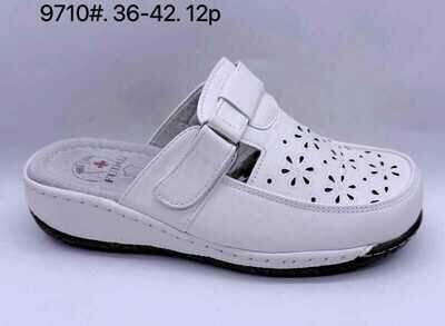 Klapki damskie 7A9710.WHITE (36/42,12par)