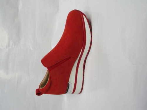 Buty sportowe damskie 7A8639.RED (36/41 12par)