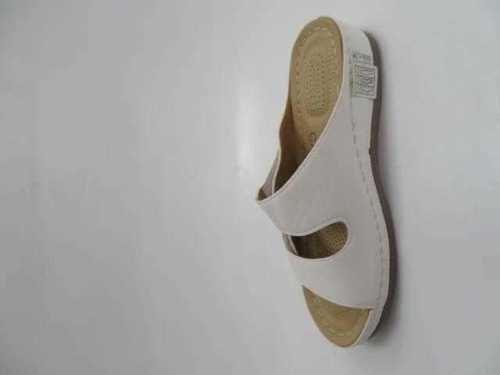 Klapki damskie 7A6767-4.WHITE (37/42,12par)