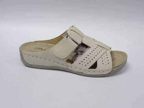 Klapki damskie 7A92082-4.BEIGE (36/42,12par)