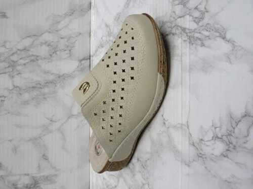 Klapki damskie 7AJ6-10.BEIGE (36/41,12par)