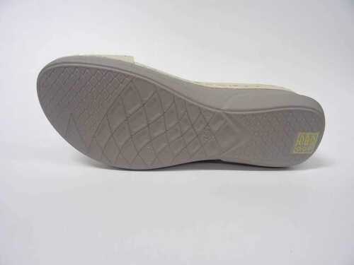 Klapki damskie 7AW6199-7.BEIGE (36/42,12par)